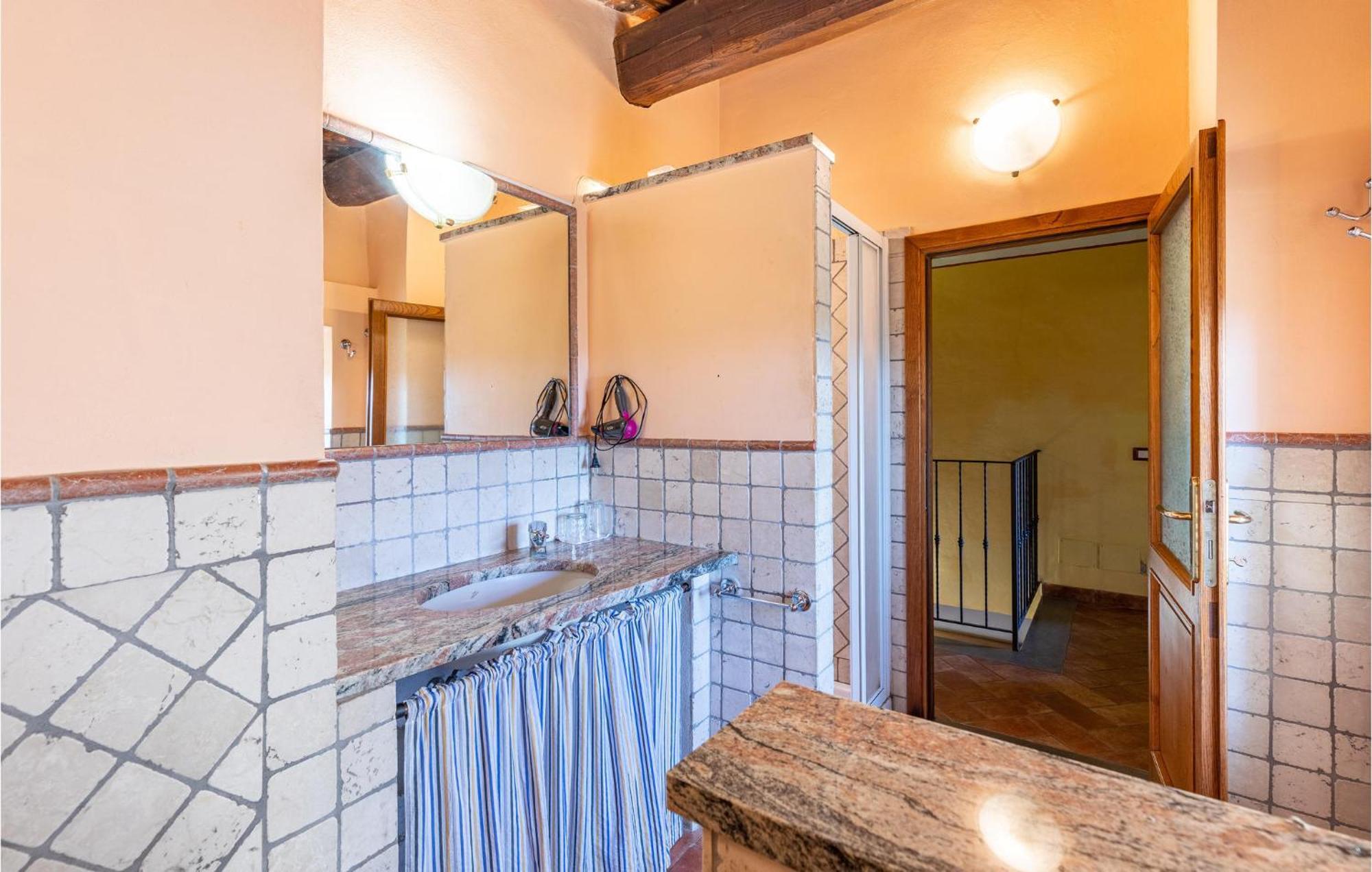 Awesome Home In Marliana With Kitchenette Exteriör bild