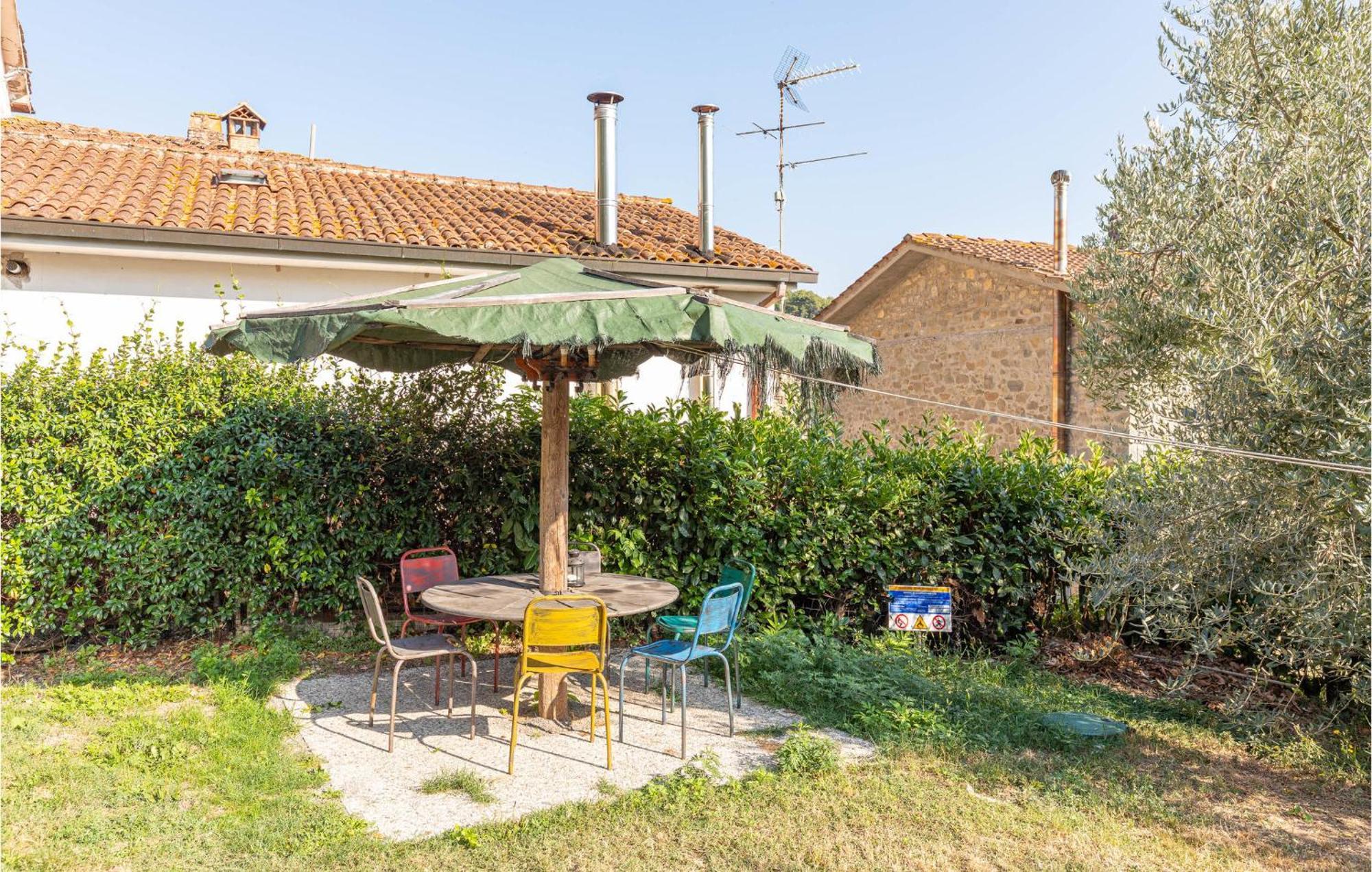Awesome Home In Marliana With Kitchenette Exteriör bild