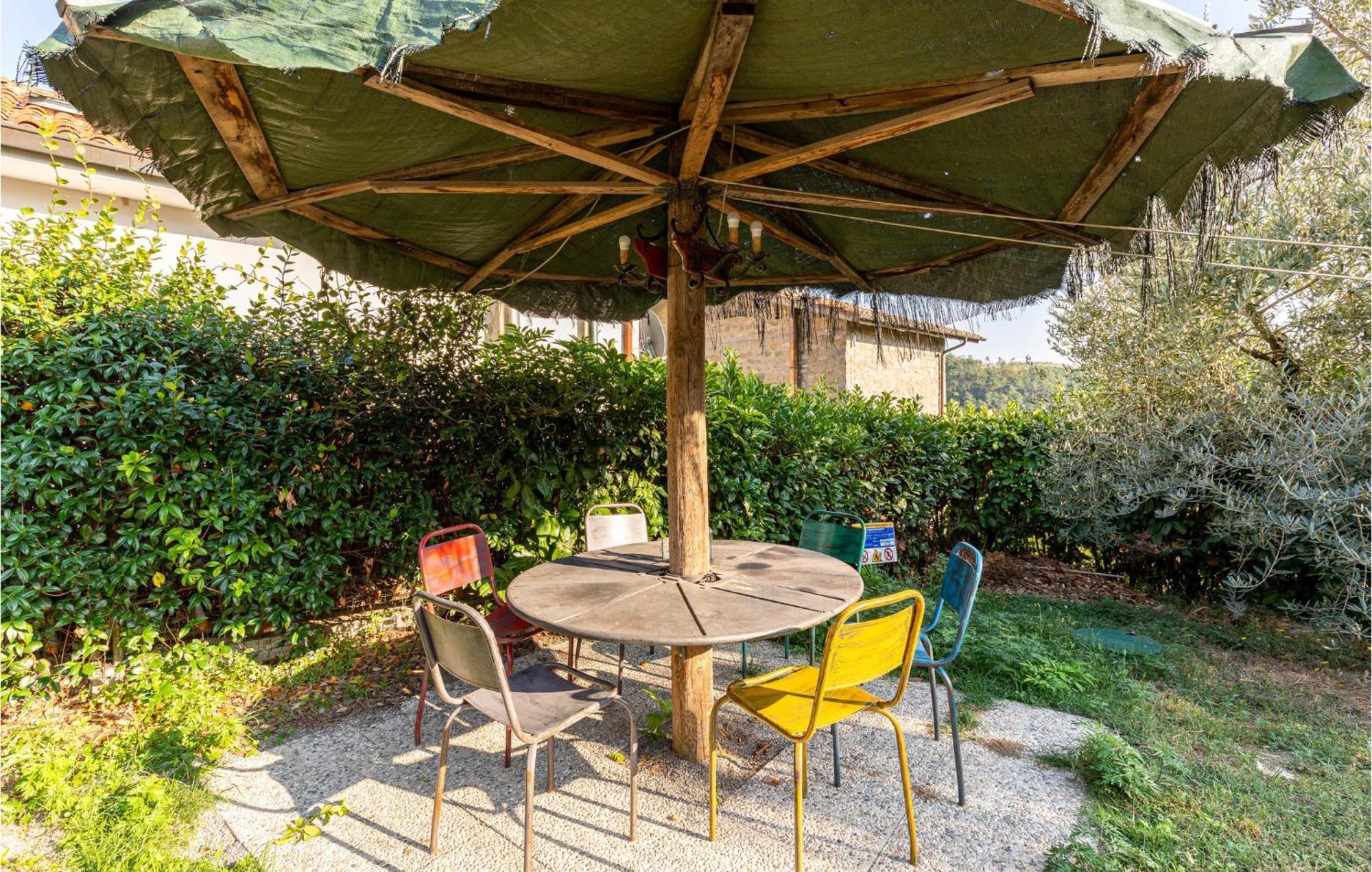 Awesome Home In Marliana With Kitchenette Exteriör bild